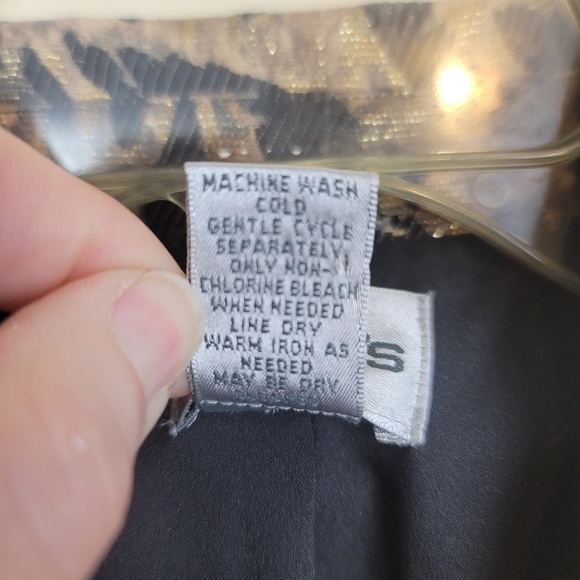 Chico's Lightweight Leopard Print Coat size 1 - Picture 4 of 9